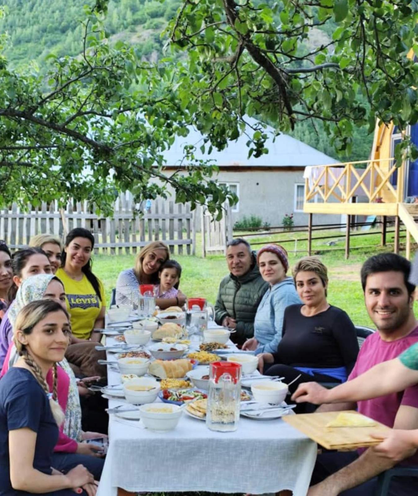 Guest House In Zhabeshi Lali Kültér fotó